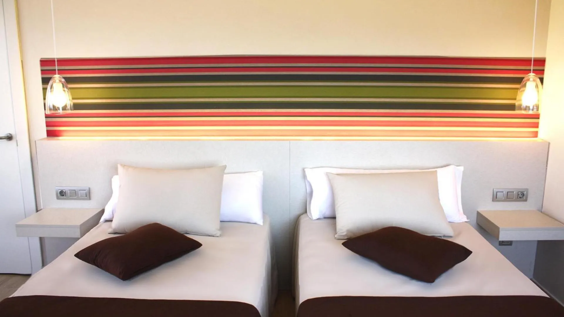 ALEGRIA Plaza Paris Hotel Lloret de Mar Spanyolország